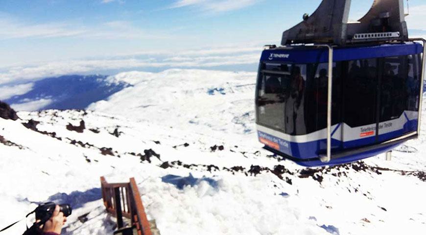 Llegando al pico del Teide con el teleferico teleferico teide nieve